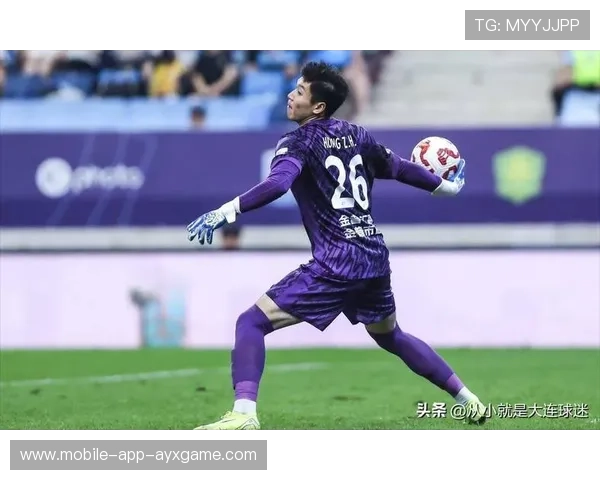 大连英博王禹前场抢断反击得分