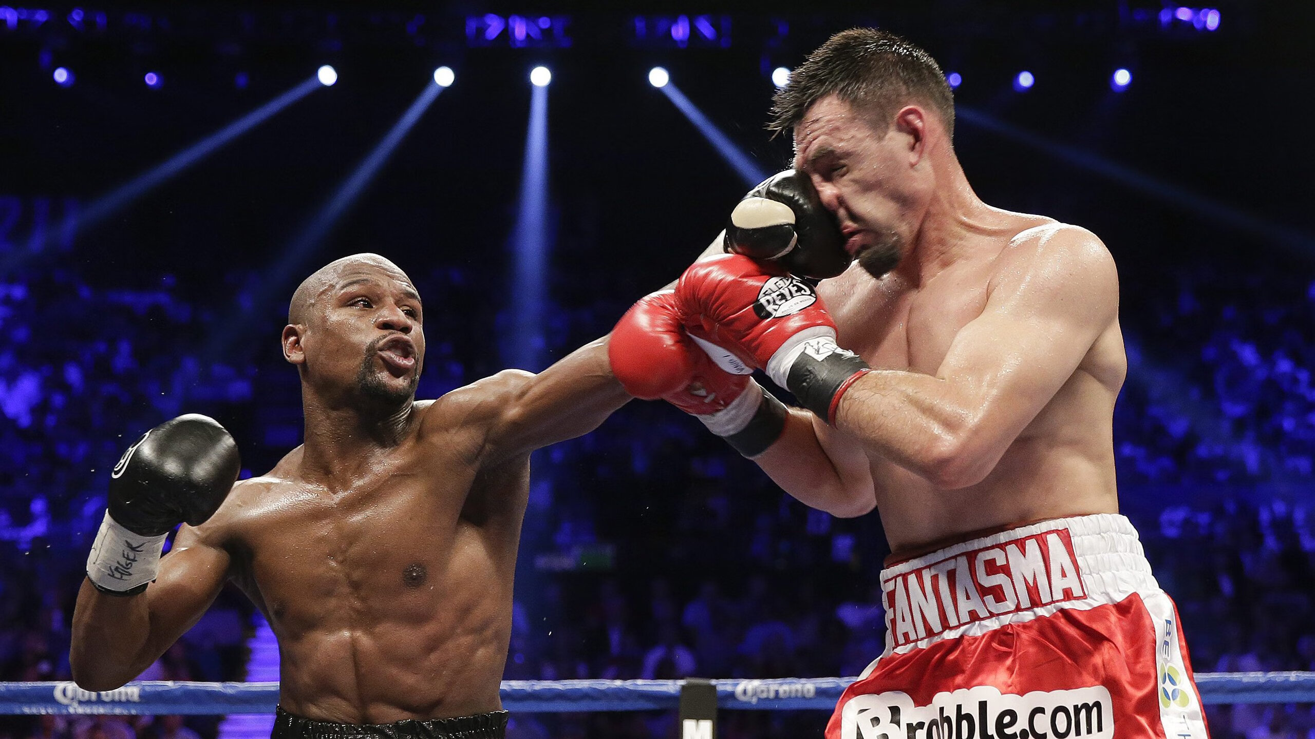 新科技穿戴设备试用赛 实时采集选手心率与速度